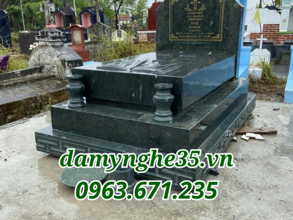 mộ đá hoa cương