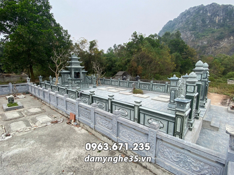 Chat-lieu-da-xanh-reu-duoc-lua-chon-ky-luong-khi-che-tac.jpg