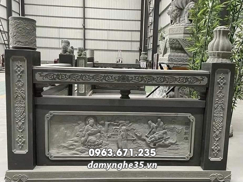 Mẫu Lan can đá xanh rêu - Lăng Mộ công giáo 15 Mẫu Lan can đá xanh rêu - Lăng Mộ công giáo