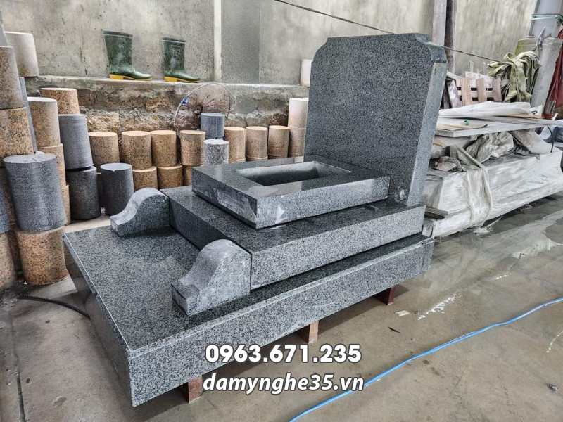 Mẫu Mộ đá granite - Mộ 3 cấp nguyên khối 15 Mẫu Mộ đá granite - Mộ 3 cấp nguyên khối