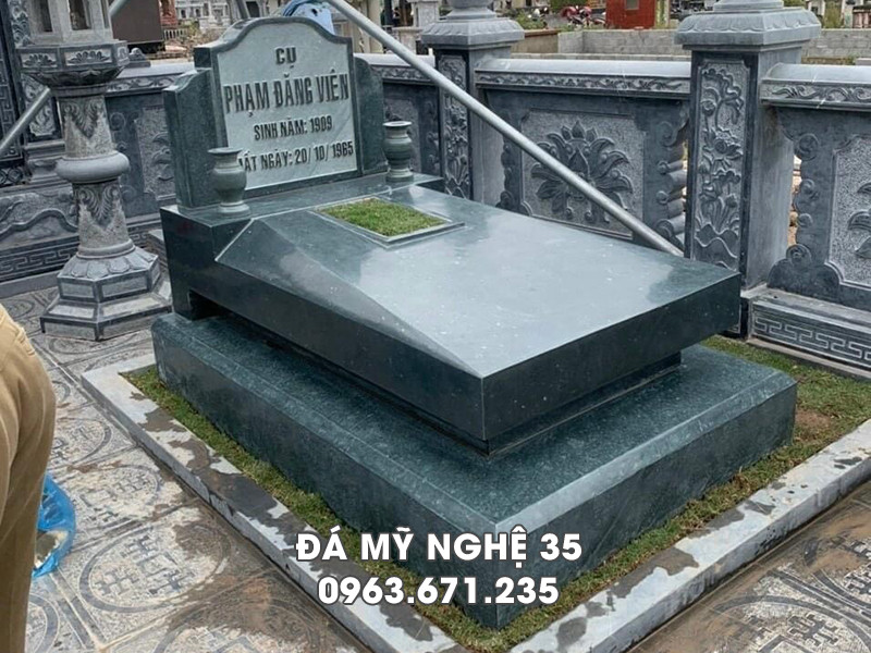 Mẫu Mộ đá xanh rêu nguyên khối đẹp 15 Mẫu Mộ đá xanh rêu nguyên khối đẹp
