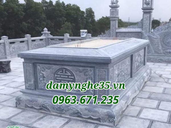 mộ tam sơn đá