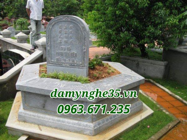 Mẫu lăng mộ đá đẹp được thi công ở miền Trung được làm từ các loại đá nào?