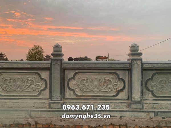 Mẫu Lan can đá phổ biến hiện nay tại khu Lăng Mộ đá