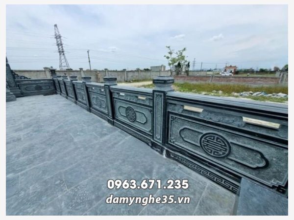 Mẫu Lan can (hàng rào đá) chữ Thọ tại Lăng Mộ đá gia đình