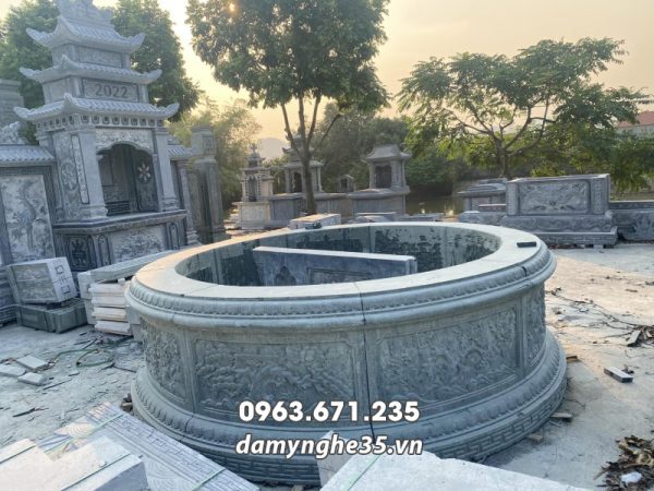 Mẫu Mộ đá tròn bằng đá xanh rêu đẹp - ấn tượng