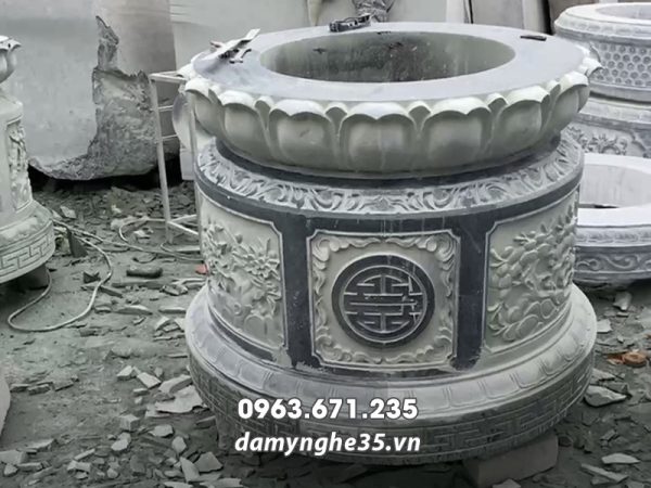 Mẫu Mộ đá tròn đẹp tại Làng đá Ninh Bình - Mộ tròn đá xanh rêu