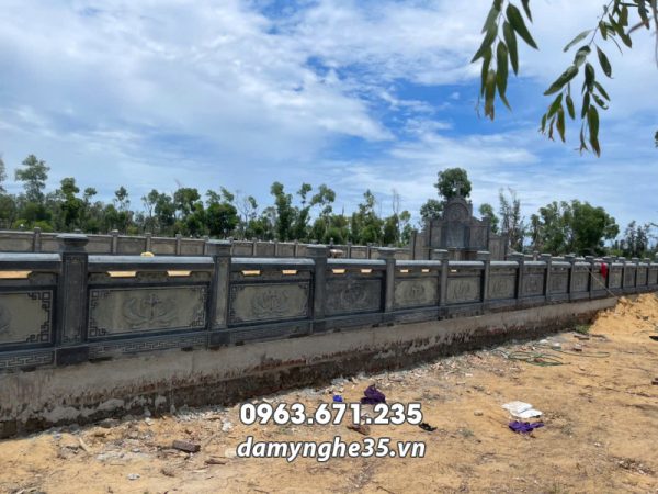 Lan can da khu Lang Mo tai Ha Tinh